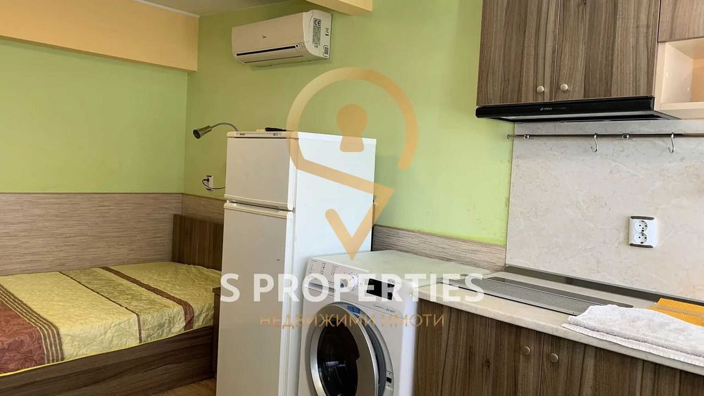 Дава се под наем  в Варна, Център - 20 кв.м за 259.08 € - Снимка #1