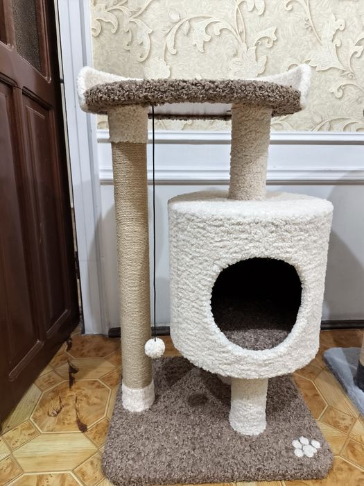 Дом для кошки. Когтеточка для кошек. Зоодомики