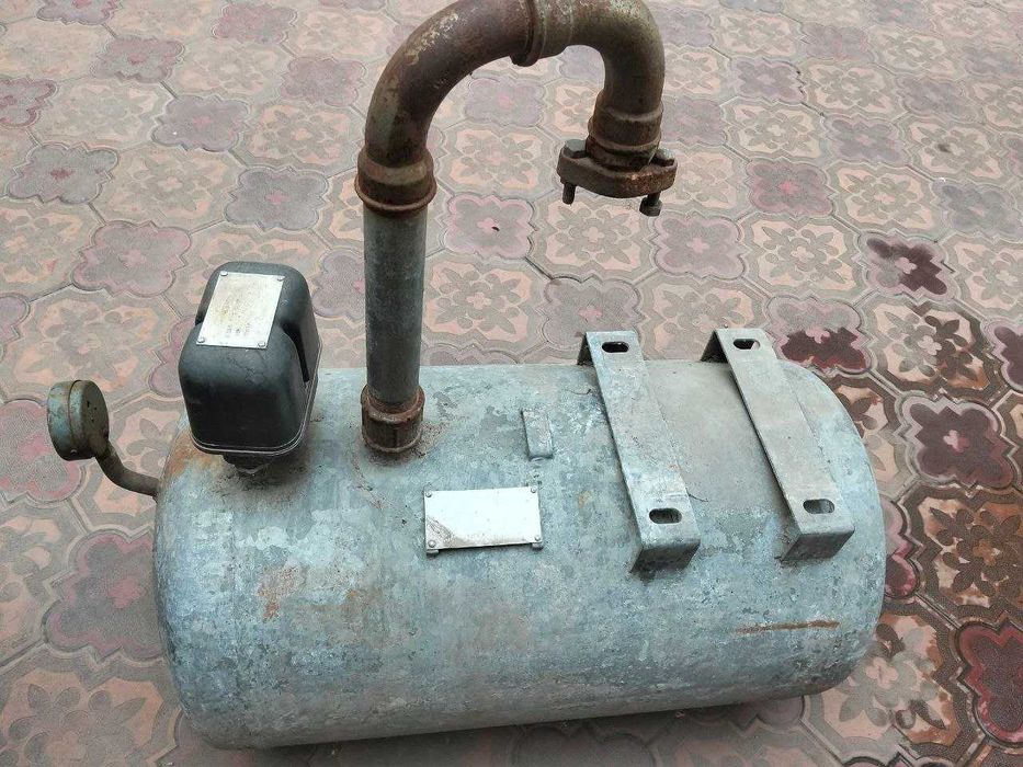 Водоной насос. работает