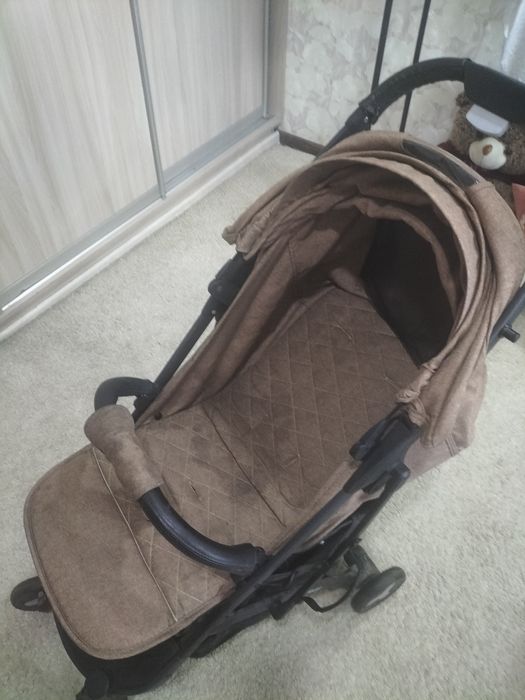 Продам детскую коляску