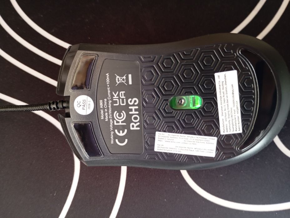 Продам компьютерныю мышь