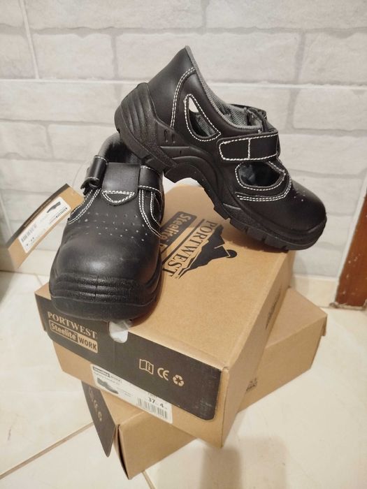 Промоция Работни обувки номер 36 и 37 - Нови