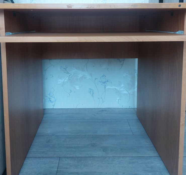 Продам письменный стол