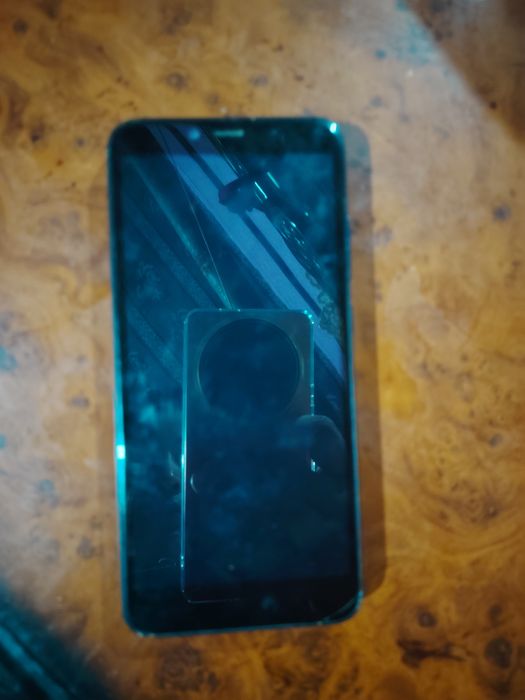 Telefonlar sotiladi yaxshi ishlaydi