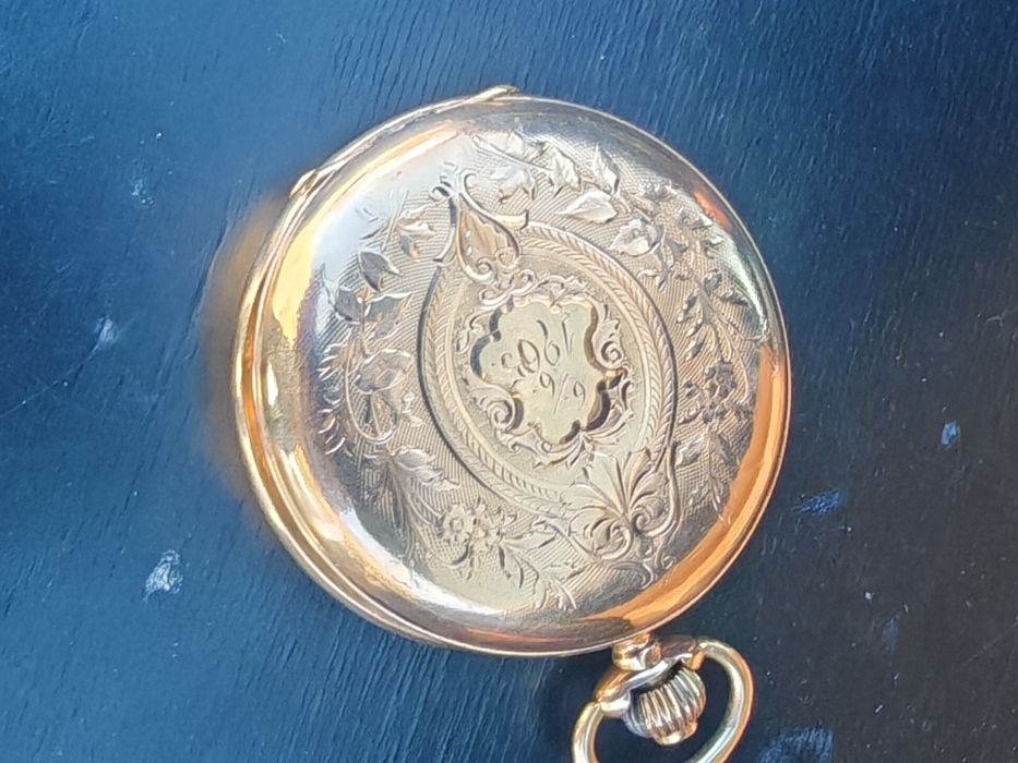Продавам златен джобен часовник breguet
