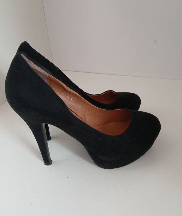 Велурени обувки 36 номер