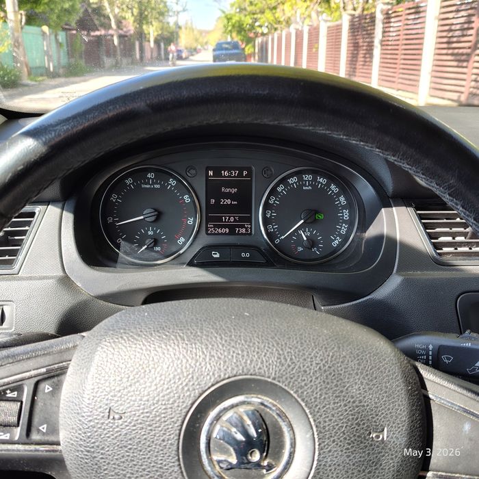 Vând Skoda Rapid automata DSG 2012
