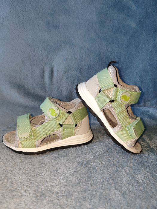 Детски обувки и пантофи различни размери