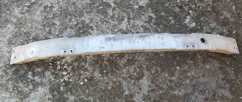 Греда предна броня mercedes E class w 211