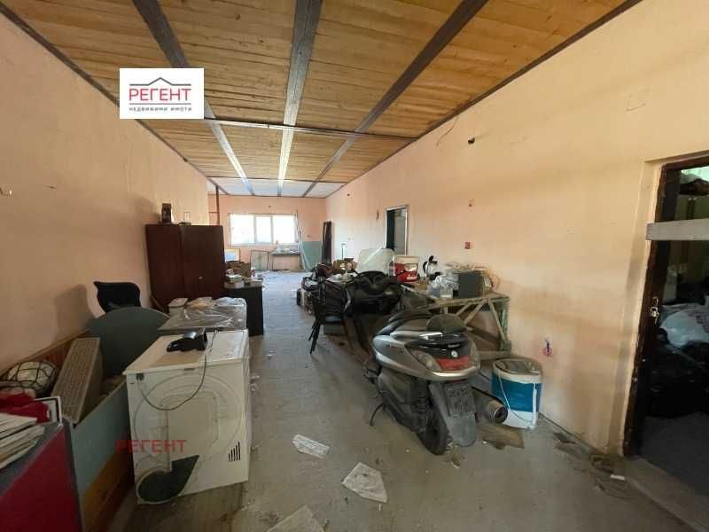 Продава се имот с 6 декара обща площ в гр.Дряново