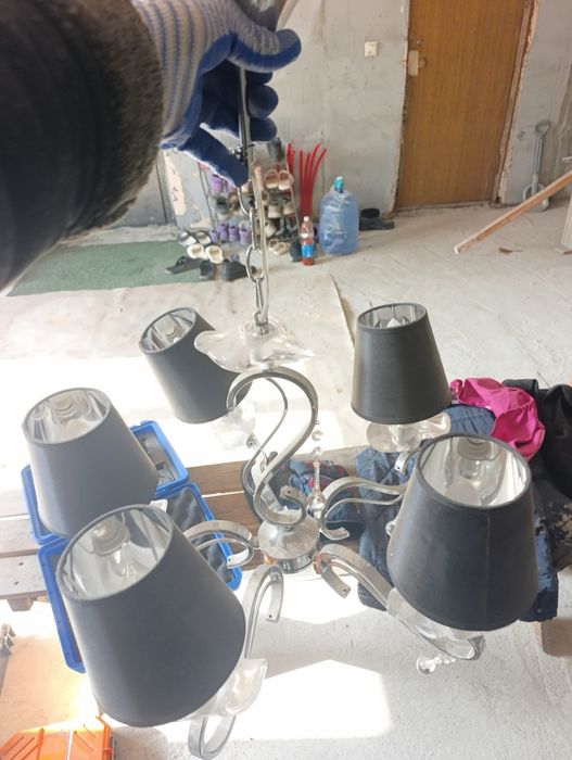 Продам   люстры  б/у