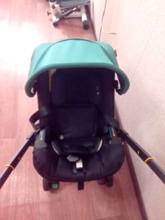 Продам коляску автокресло.