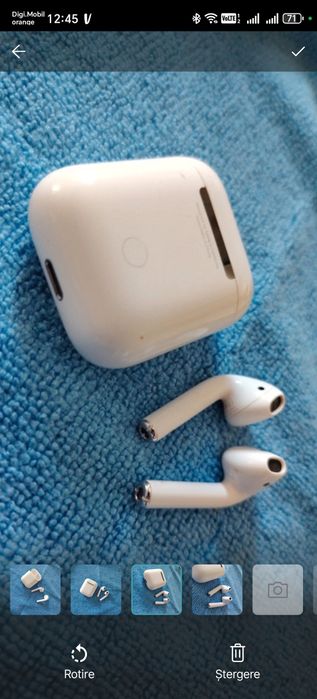 Apple AirPods 2nd Gen
Model A2032