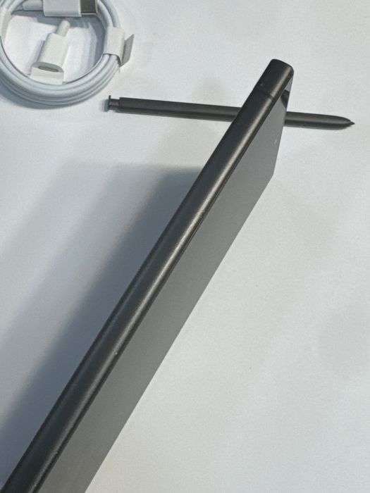 Samsung S24 ULTRA • 512 GB • 12 GB RAM