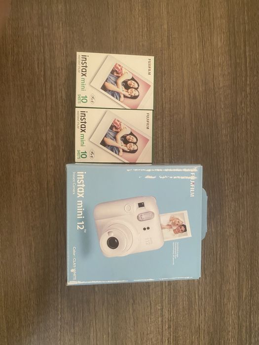 Instax mini 12 + картриджи