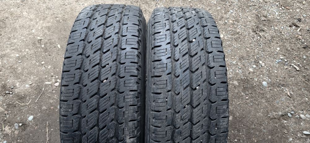 Пара шин 235/75/15 nitto