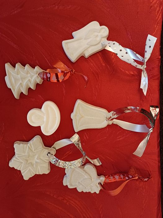 Forme ipsos decoratiuni