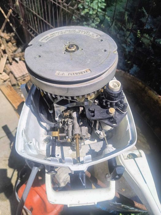 Motor barca Johnson 6 cp 2t