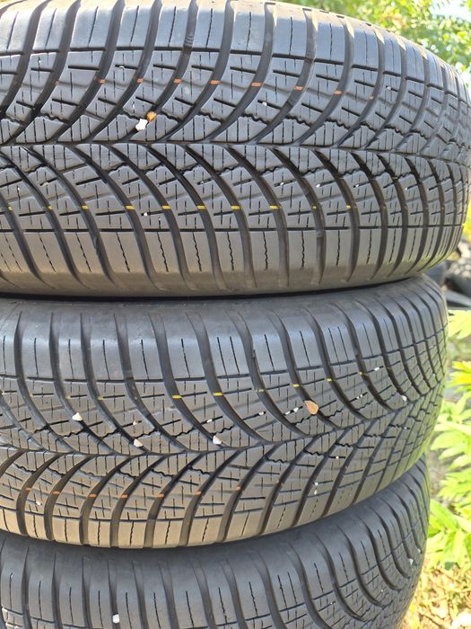 4бр. 185 65 15 Goodyear всесезонни.