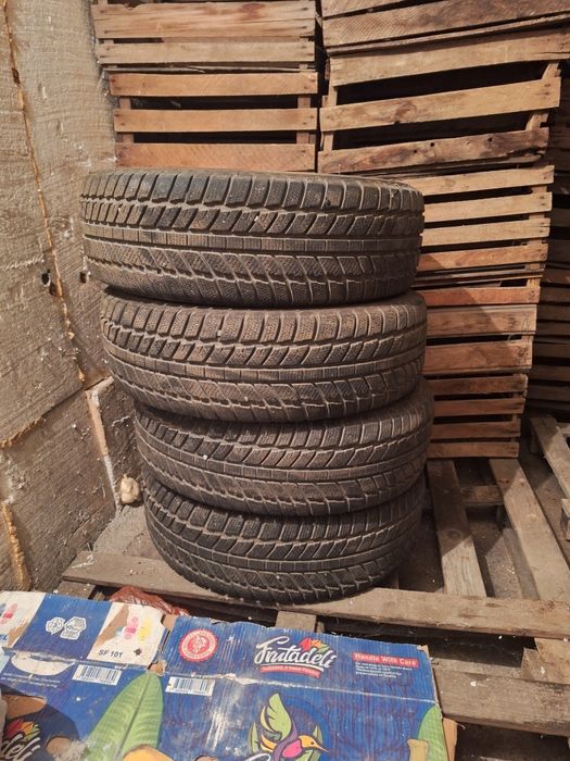 Продам шины зимние бу