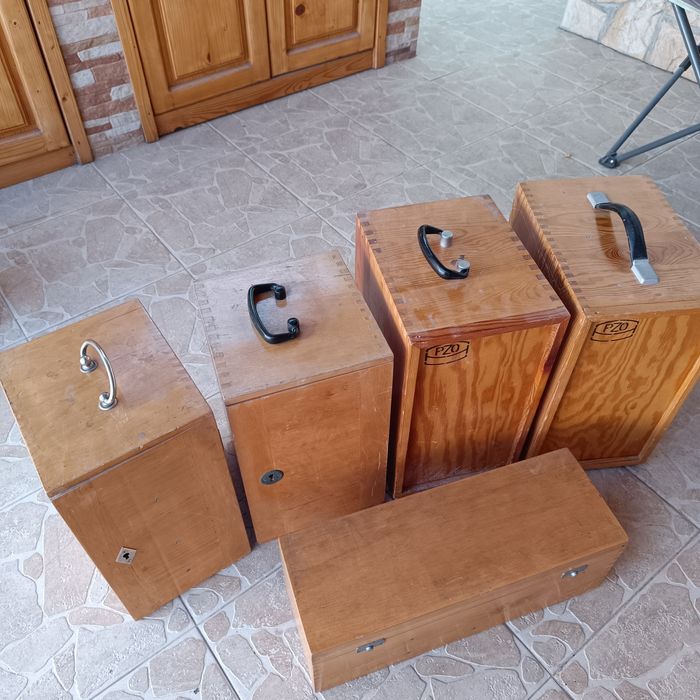 Дървена кутия/кутии от микроскоп