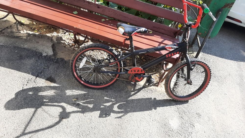 Vând biciclete BMX