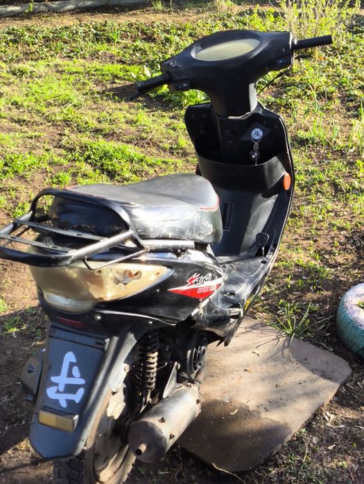 Продам скутер 80 кубов торг есть