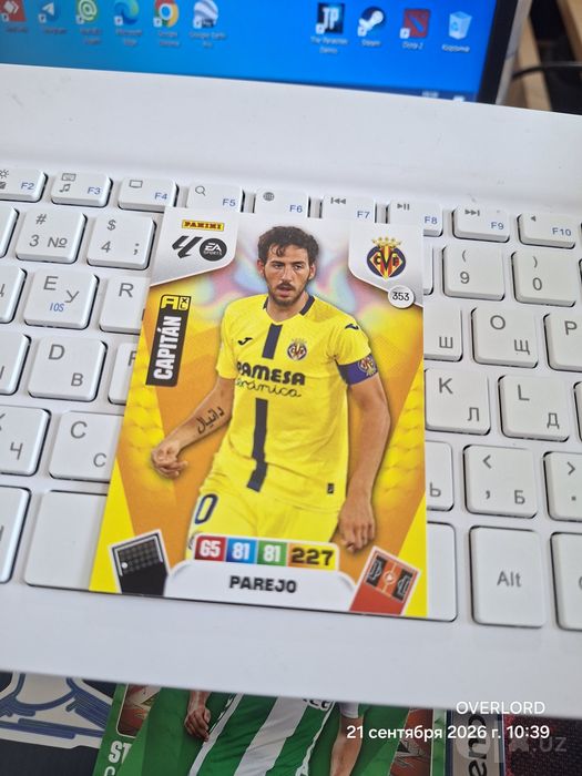 Panini Adrenalyn XL LaLiga 2025–26 — футбольные коллекционные карточки