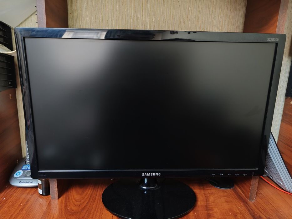 Продам монитор пк