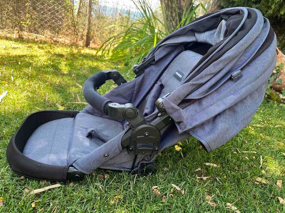 Бебешка количка iWOOD 3 в 1 Travel System Jeans