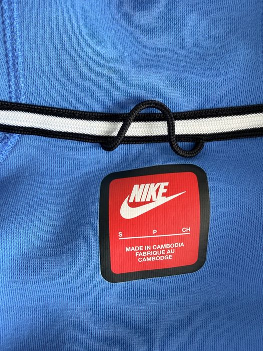 Nike Tech Fleece размер S