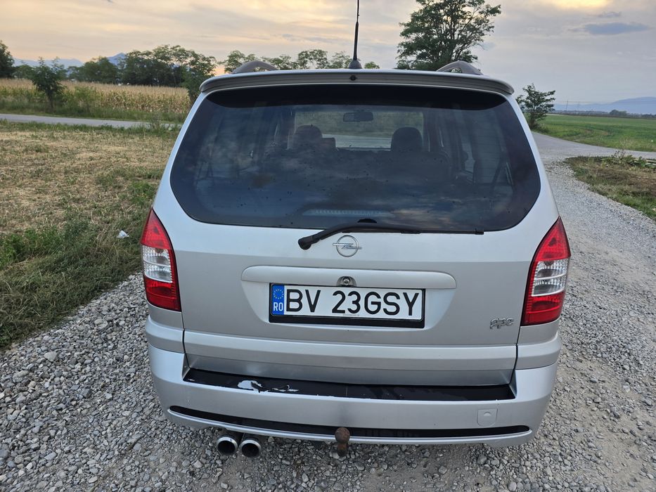 Opel Zafira A OPC