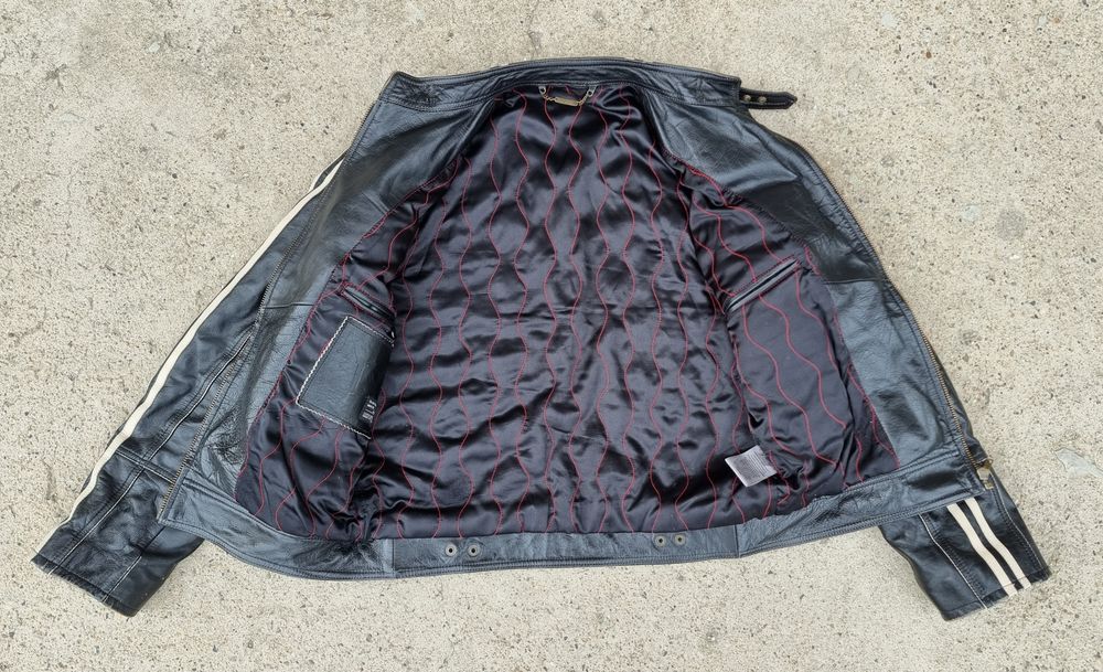 Кожени якета в перфектно състояние.