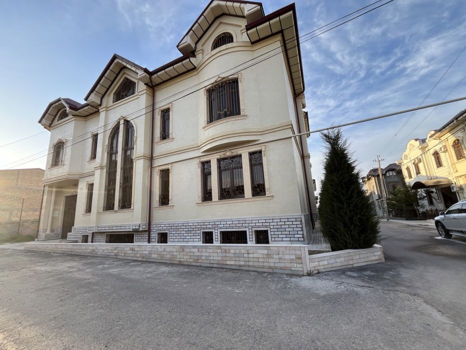 Katta xasanboy Hovli sotiladi