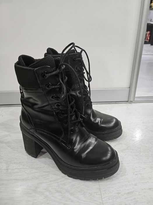 Черни боти 35 номер