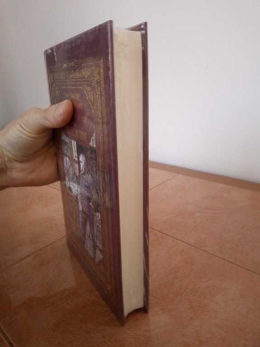 Jules Verne -Un Pamant cu susu-n jos.Sarpele de mare.Vol 31 - Nou în țiplă-(Colecția Hetzel Premium)