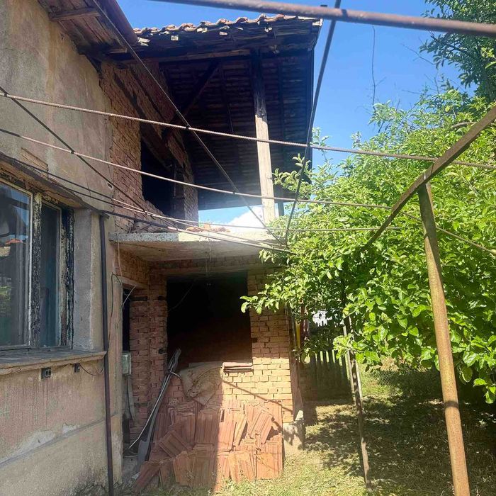 Продава се Къща в с. Долно Камарци, Област София-област - 80 кв.м за 988 €/кв.м - Снимка #2