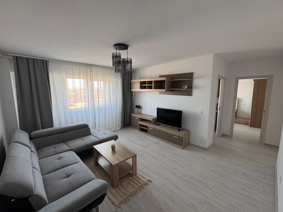 Inchiriez Apartament 3 camere | Bloc Nou |