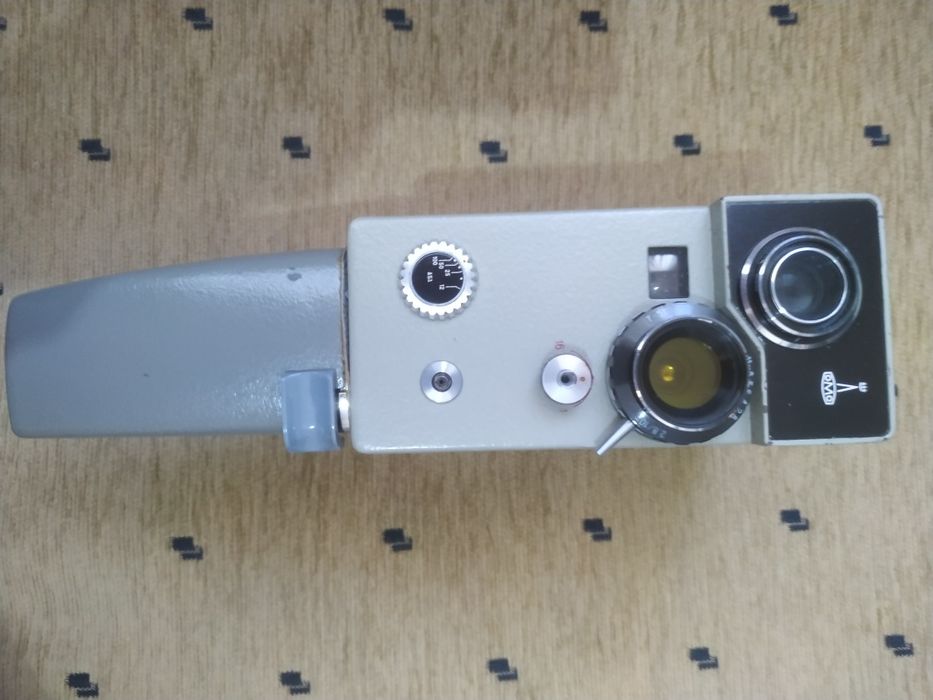 Руска ретро кинокамера