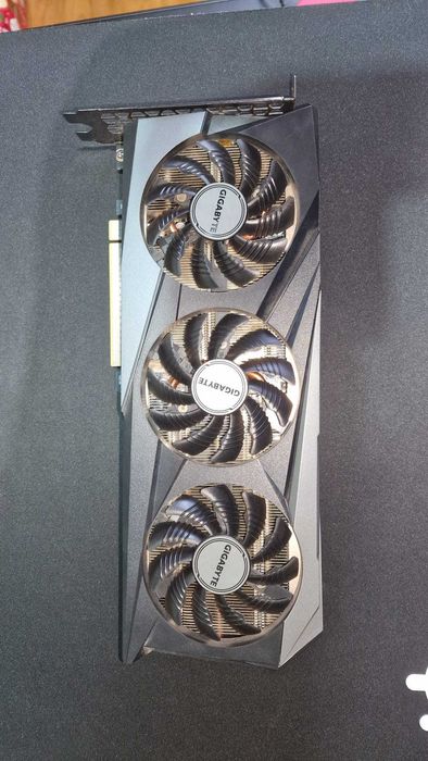 Placă video Gigabyte [RTX 3060 Ti] - Stare perfectă