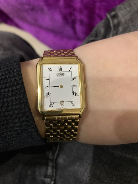 Vand ceas seiko Quartiz  placat cu aur