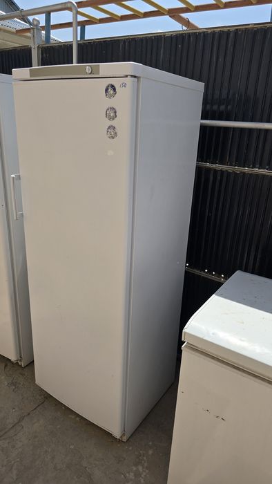 Морозильник вертикальный