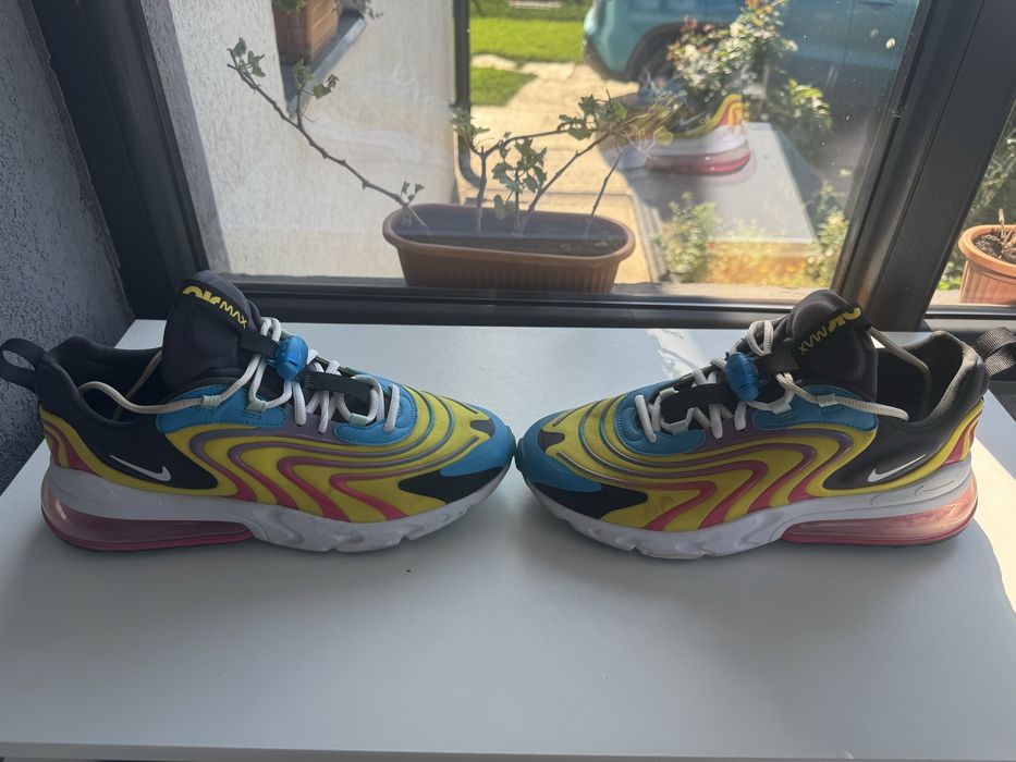 Adidasi Nike 270 React-Stare:Noi