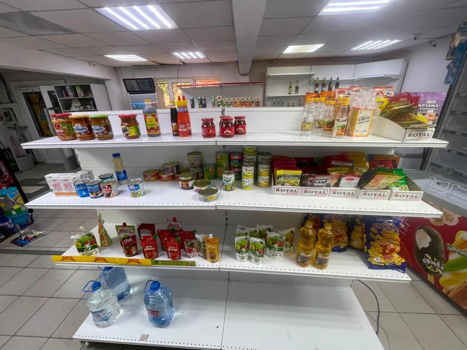 Продаются торговые стеллажи