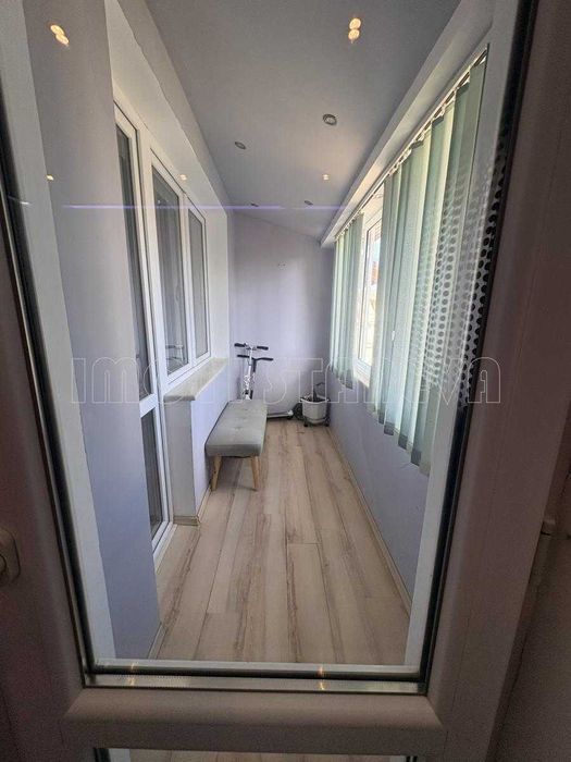 Ремонтиран четиристаен тухлен апартамент в ж.к. „Крум Бъчваров"