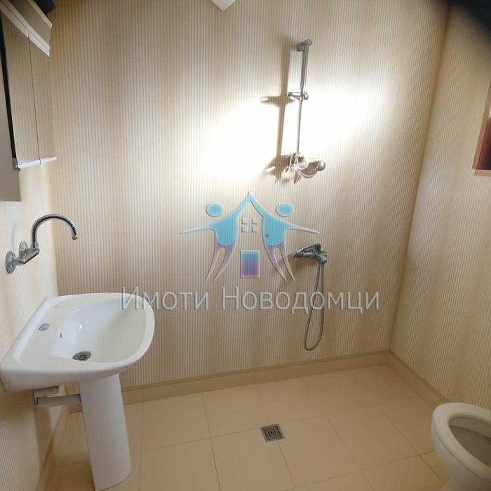 Продава се Къща в Шумен, Пазара - 160 кв.м за 230 €/кв.м - Снимка #4