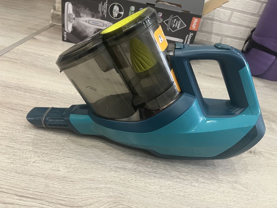 безжична прахосмукачка Philips FC6725