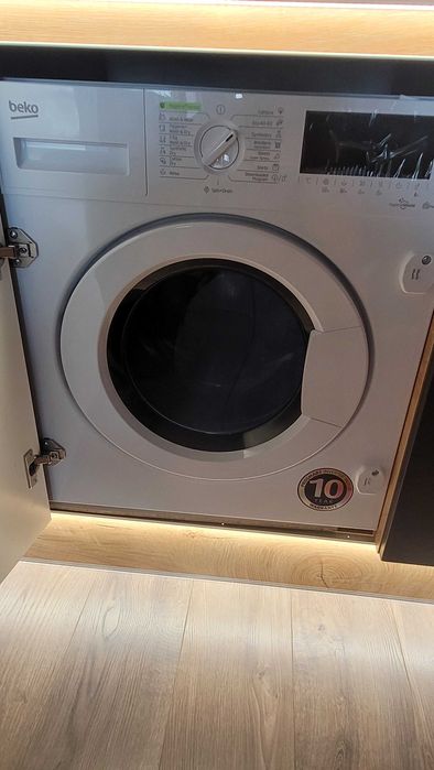 Пералня със сушилня за вграждане Beko HITV8736B0HT, Пране 8 кг, Сушене