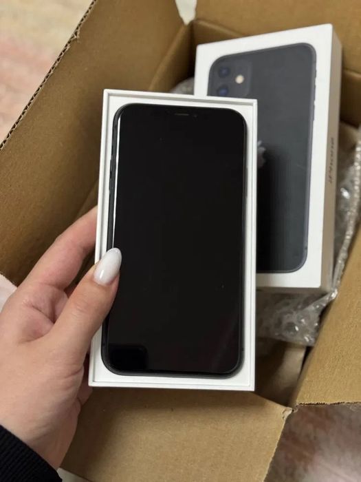 Продам iPhone 11 128Gb Айфон 11 128Гб