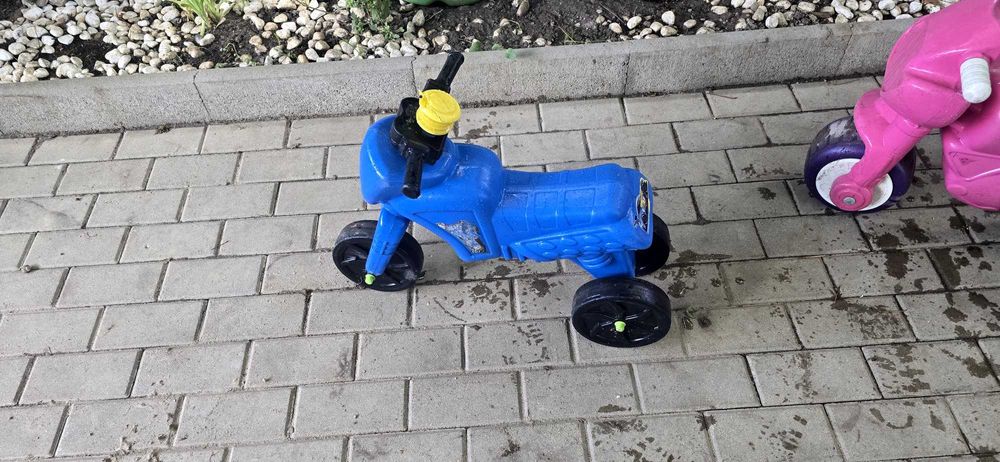 bicicleta fara pedale si motocicleta cu trei roti fara pedale